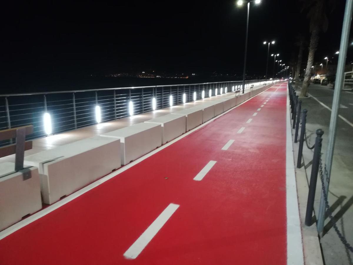 Le Case Del Sole Ventimiglia Bagian luar foto