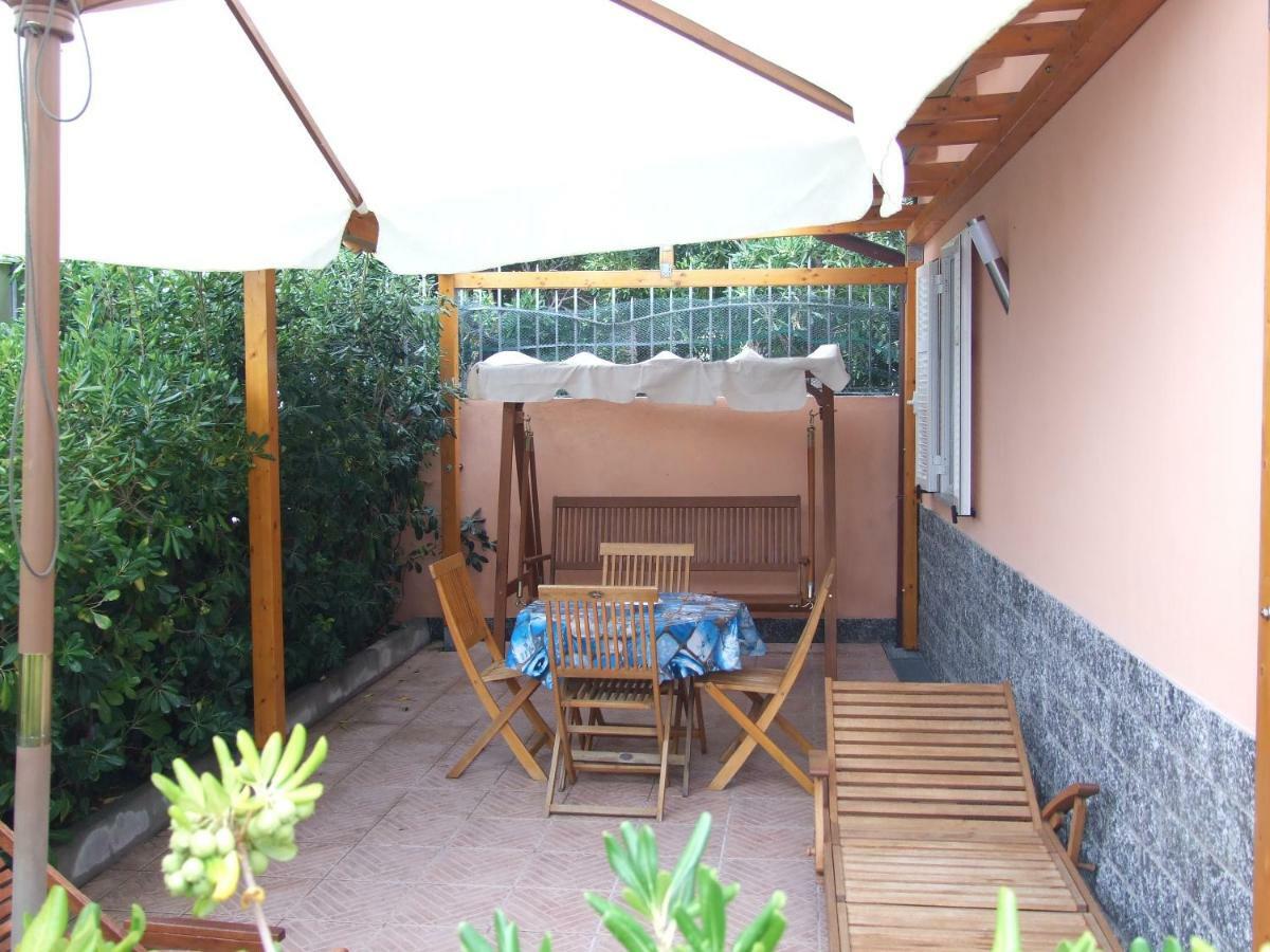 Le Case Del Sole Ventimiglia Bagian luar foto