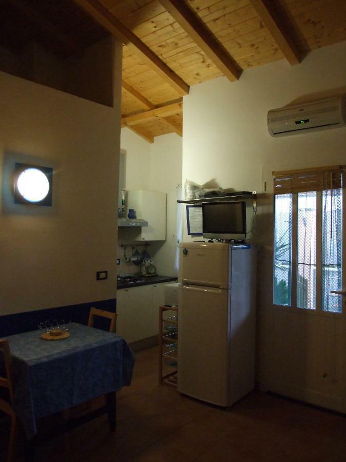 Le Case Del Sole Ventimiglia Bagian luar foto