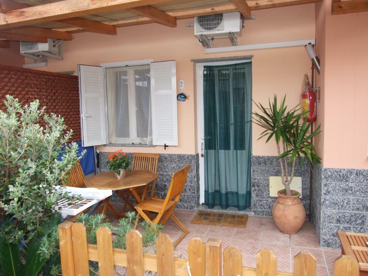 Le Case Del Sole Ventimiglia Bagian luar foto